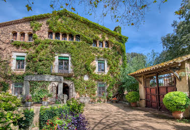 Villa avec jardin et terrasse 1