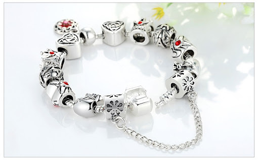 Title 4, Crown Love Alloy Bracelet