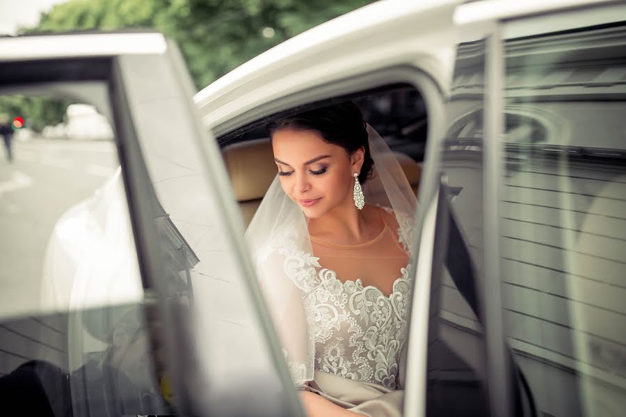 Fotógrafo de casamento Ekaterina Plotnikova (pampina). Foto de 10 de julho 2018