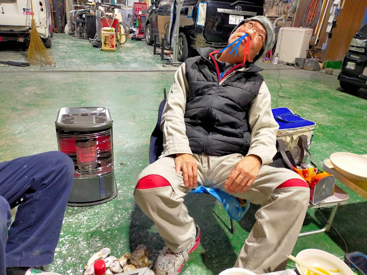 ハイエースバンの謝謝会・リモートオフ・車もいいけど寒くなったし鍋・牡蠣・トオルちゃんに関するカスタム事例の投稿画像19枚目