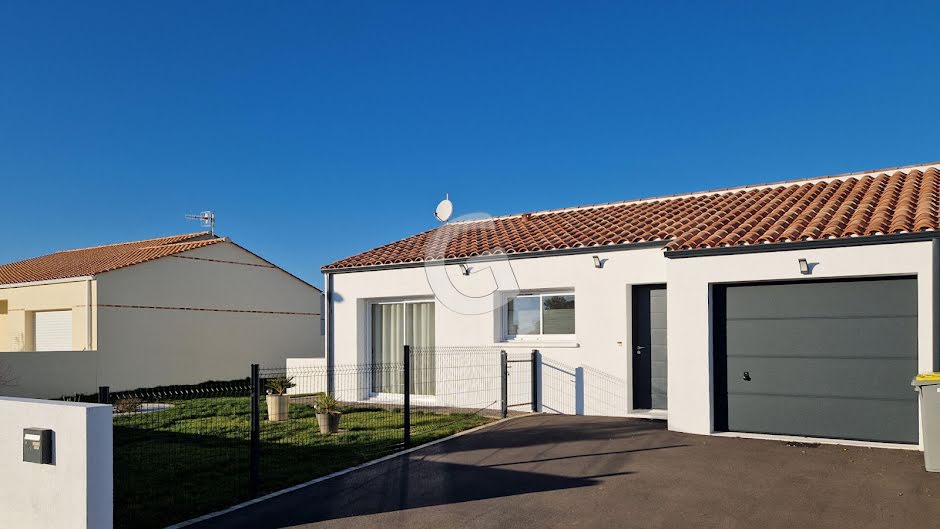 Vente maison 4 pièces 76.3 m² à Angles (85750), 253 800 €