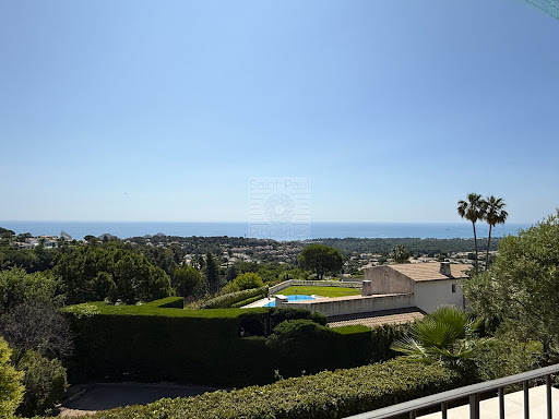 Apartment with terrace 1