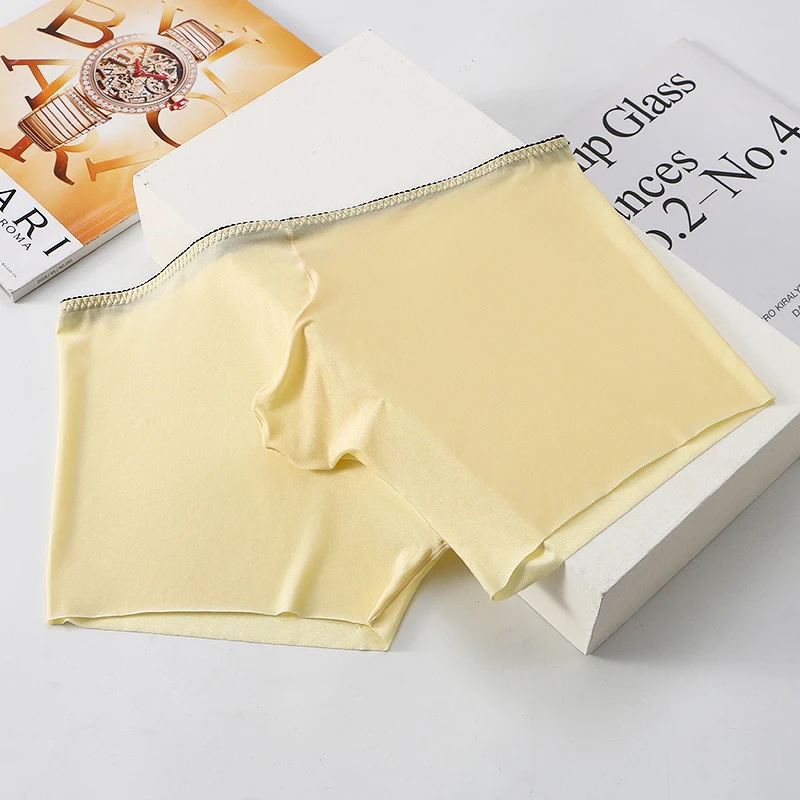 Sandales homme en soie glacée pour pieds plats, séchage rapide, respirantes, confortables, parfaites pour l'été et un maintien optimal.