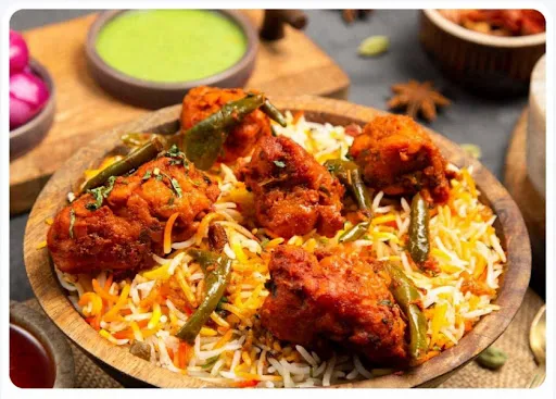 Chicken Tikka Biryani (1kg) Serves 2-3