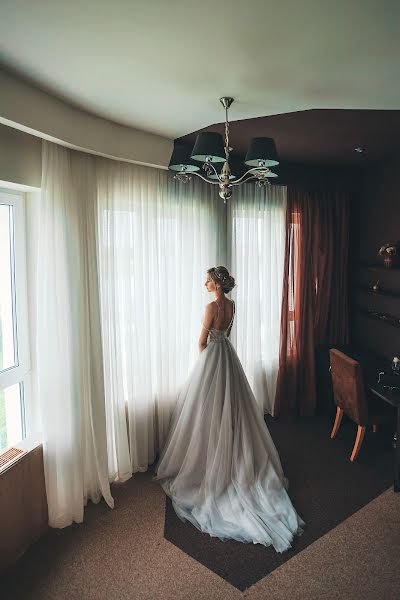 結婚式の写真家Svetlana Borozdina (deluxephoto)。2019 3月15日の写真