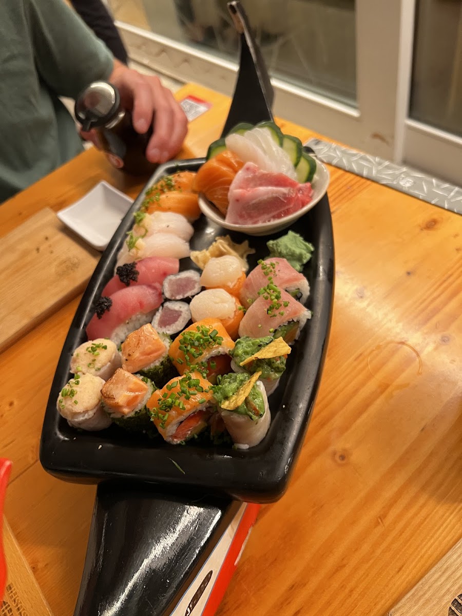 XL sushi boat