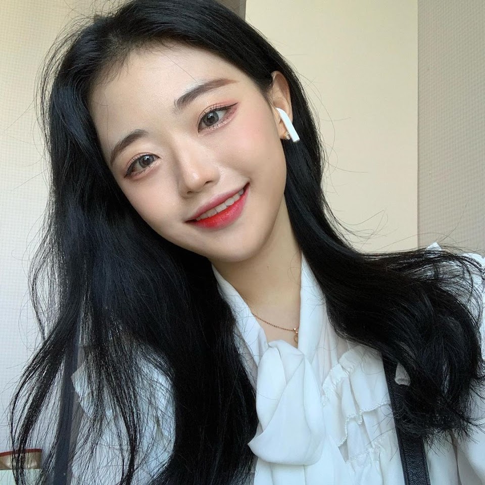 This Gorgeous Influencer Is IZ*ONE Jang Wonyoung's Look-Alike ...