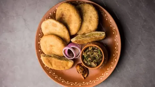 Litti Chokha Fry [4 Pieces]