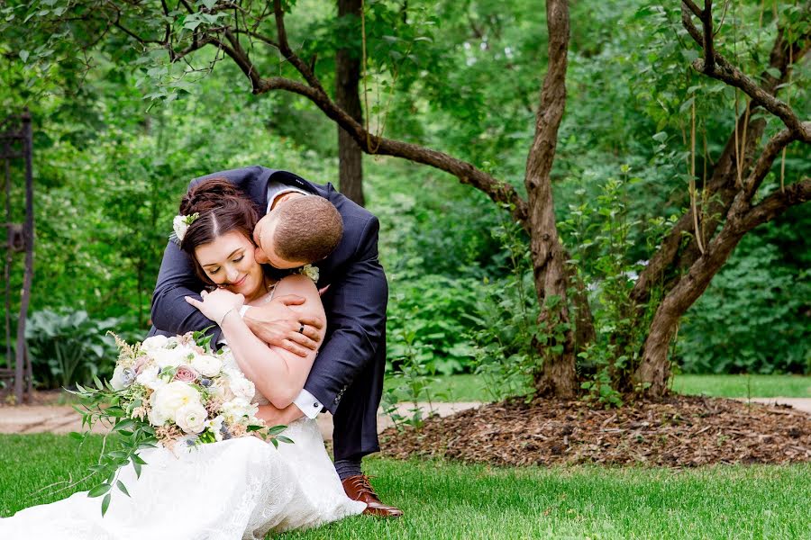 Photographe de mariage Emily Senyk (stardust). Photo du 27 juillet 2019