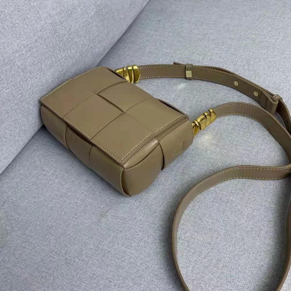 Title 13, Damska, wszechstronna torebka crossbody z pleci...