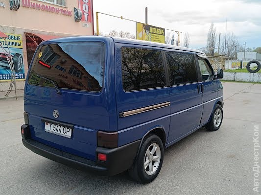 продам авто Volkswagen Transporter  фото 4