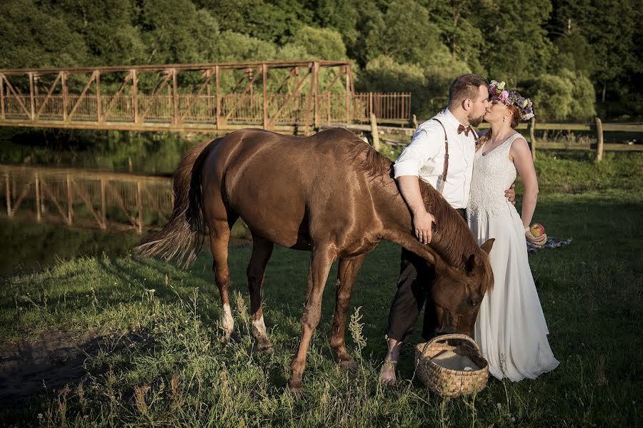 Fotógrafo de casamento Tomek Aniuksztys (aniuksztys). Foto de 28 de janeiro 2020