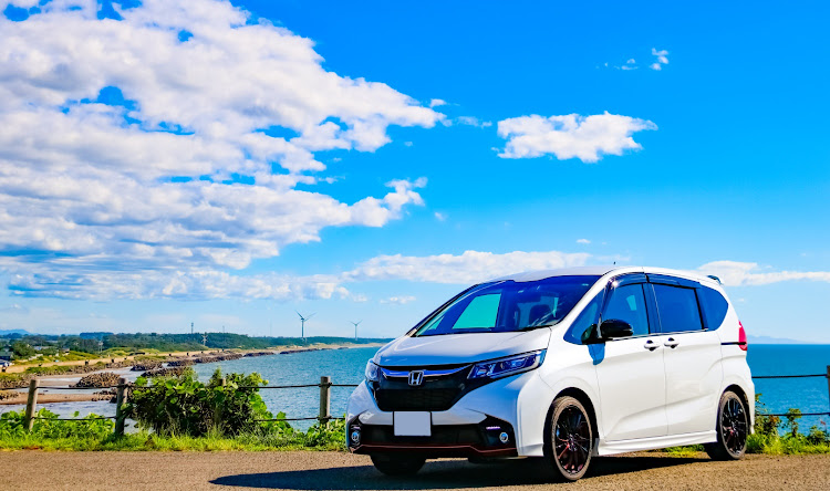 フリードの2020ベストショット・ModuloX・8月にエントリー・青空と愛車・ミニバン・ワンボックス部門に関するカスタム事例の投稿画像1枚目