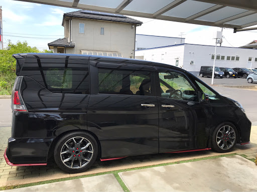 セレナ Gfc27のnissan Nismo 洗車 黒 車高調に関するカスタム メンテナンスの投稿画像 車のカスタム情報はcartune