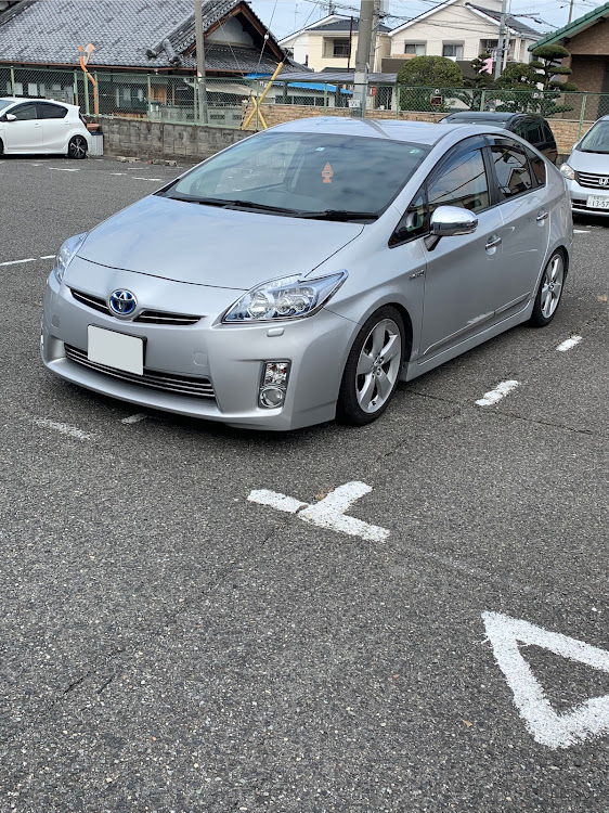 プリウスのDIY・車高調整・洗車・リハビリ生活・ヤフオクの闇に関するカスタム事例の投稿画像2枚目