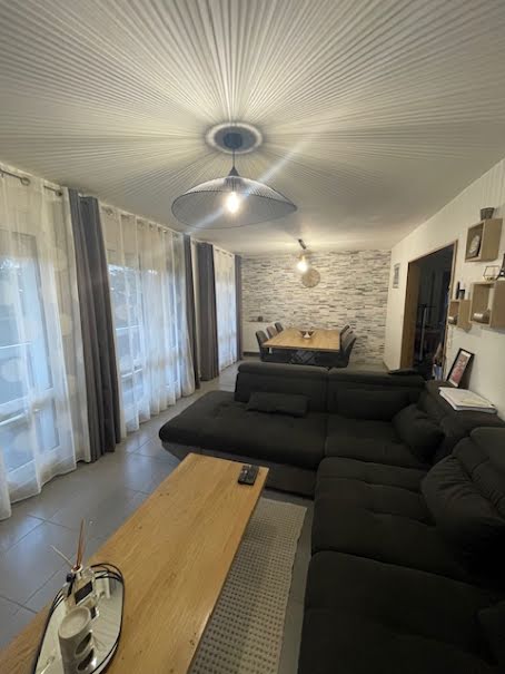 Vente appartement 5 pièces 84 m² à Valence (26000), 156 000 €