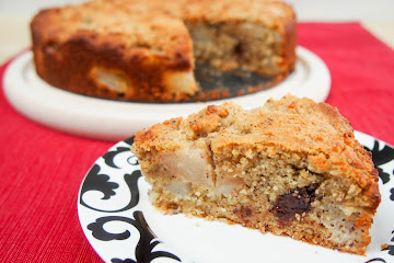 Gluten-free hazelnut pear cake