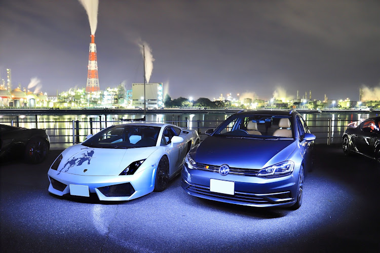 ゴルフ ヴァリアントの四日市工場夜景・第３コンビナート・T.G.I.F.・スーパーカー祭り！に関するカスタム事例の投稿画像1枚目