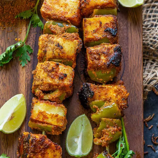 Achari Paneer Tikka (5 Pcs)