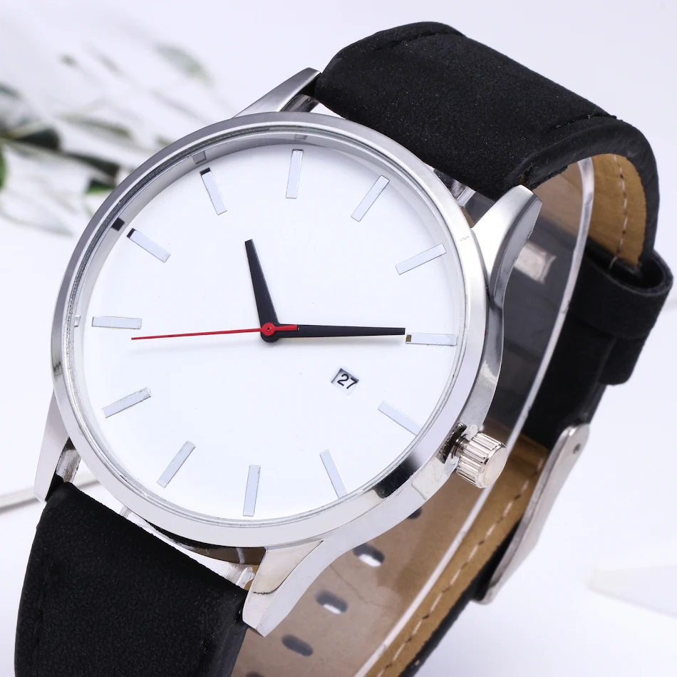 Montre homme avec bracelet givré. Élégance et confort fusionnent pour un style intemporel. Expérimentez l'ajustement parfait et la sophistication au quotidien.