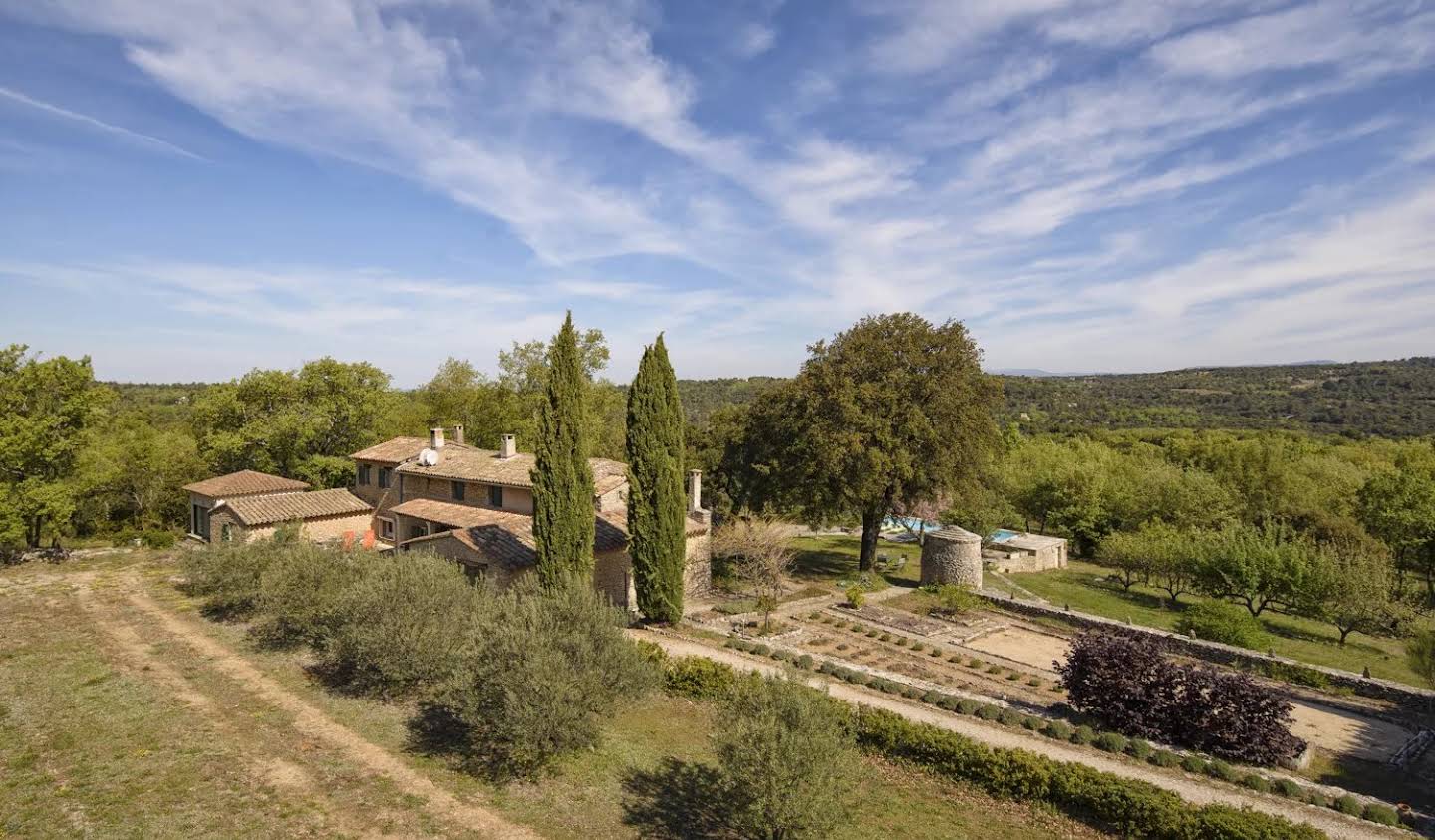 Propriété avec piscine Bonnieux