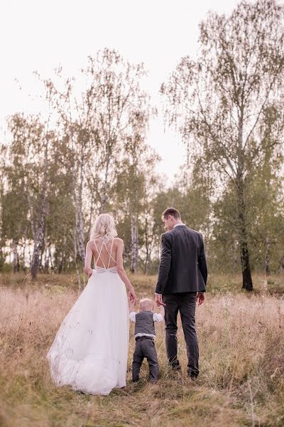 Fotógrafo de casamento Elena Ananasenko (lenalondon). Foto de 19 de dezembro 2018