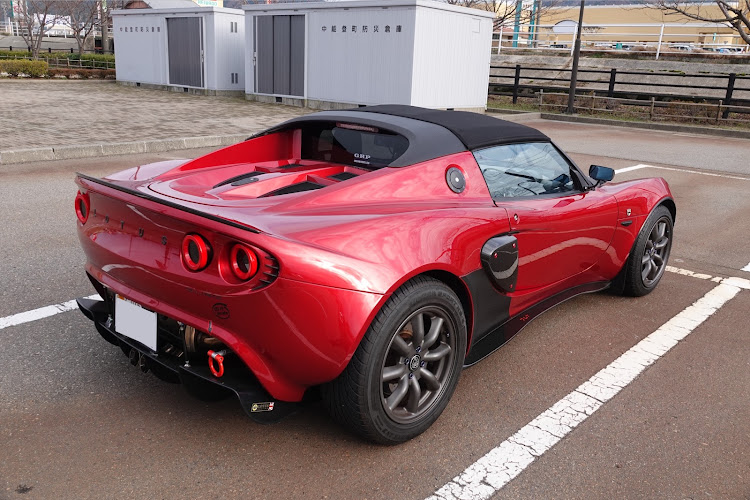 エリーゼのバックシャンな愛車に関するカスタム事例の投稿画像2枚目