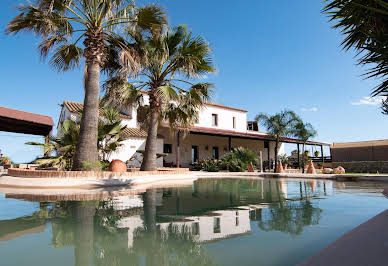 Corps de ferme avec piscine 2