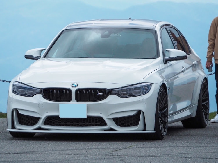 M4 クーペのドライブ・オフ会・BMW・ツーリング・仲間とツーリングに関するカスタム事例の投稿画像9枚目