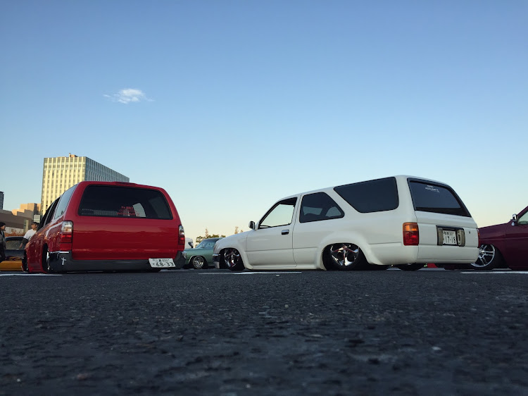 ハイラックスサーフの過去愛車・ハイラックス・サーフ・着地・チャネリングに関するカスタム事例の投稿画像2枚目