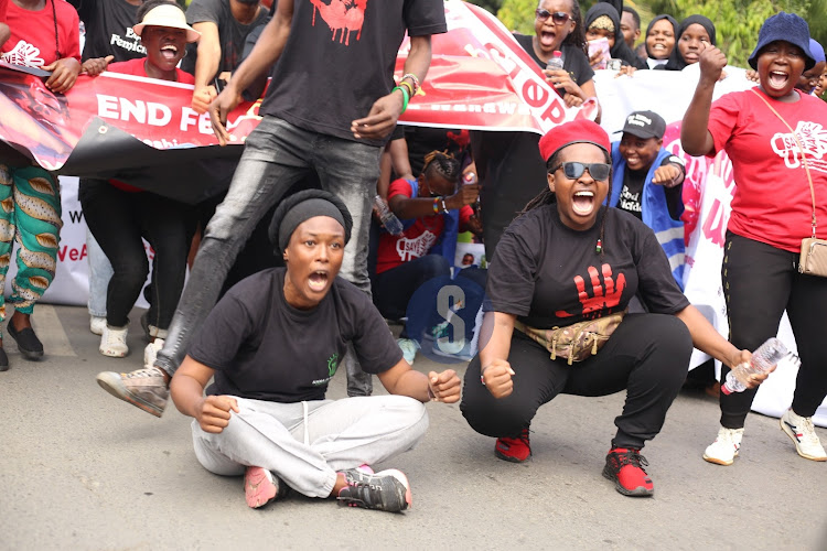 People expressing their emotions against femicide on the Mombasa streets during the march that started from Moi Avenue streets (Mapembeni) to Tonoka social hall on January 27, 2024.