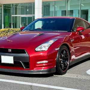 NISSAN GT-R R35