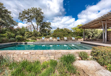 Villa with garden and terrace 9