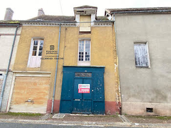 maison à Villeneuve-l'Archevêque (89)