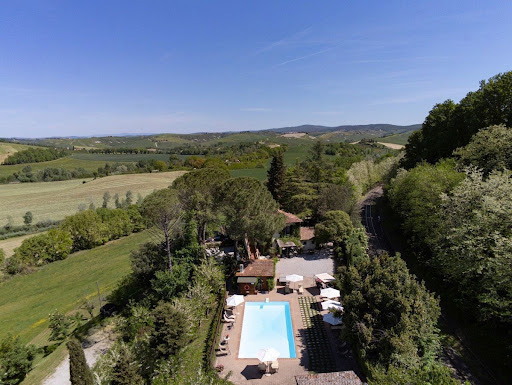 House with pool and garden 5