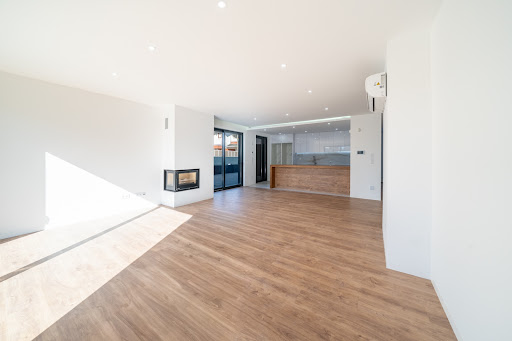 Maison contemporaine avec piscine et jardin 4