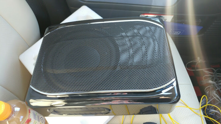 アルトラパンのラパン・サブウーファーに関するカスタム事例の投稿画像2枚目