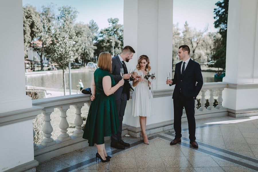 Wedding photographer Robert Ienei (memoro). Photo of 6 February 2021