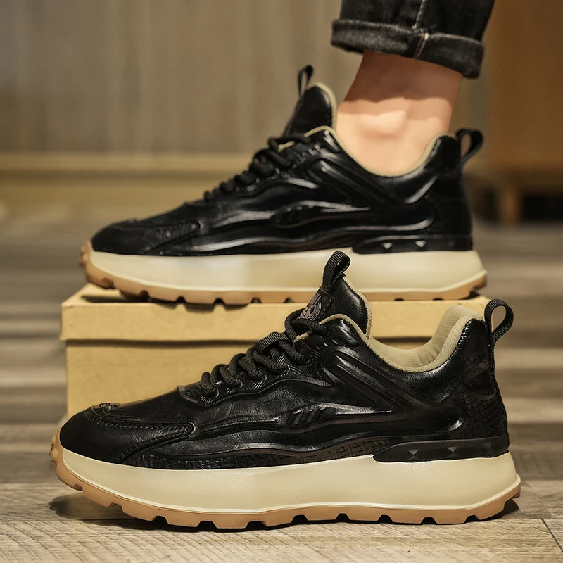 Kalın Tabanlı Yumuşak Taban Erkek Sneaker