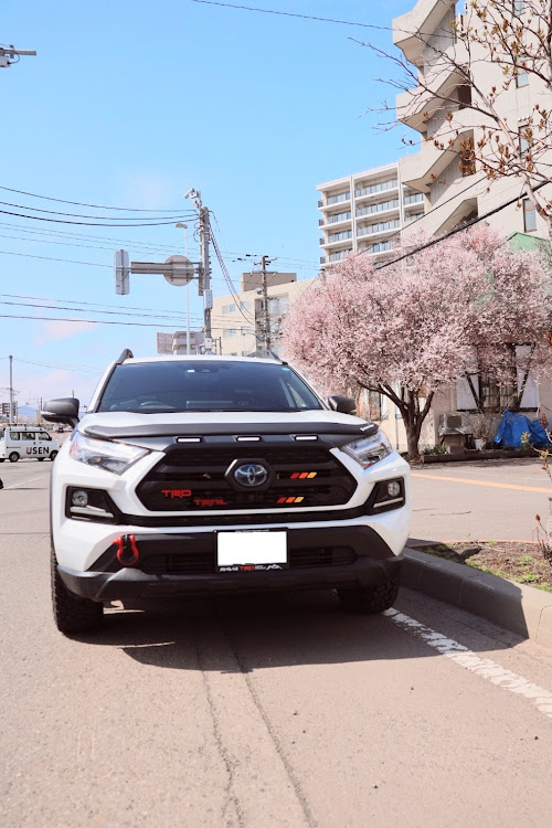 RAV4のRAV4乗りさんと繋がりたい・いつもコメントいいねありがとうございます🙇・単焦点レンズ・食うチューン・まだ少ないSAKURAV4に関するカスタム事例の投稿画像5枚目