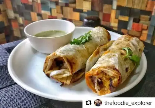 Mushroom Tikka Roll