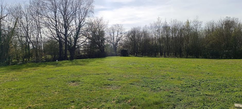 Vente terrain  1858 m² à Mazé-Milon (49630), 98 500 €