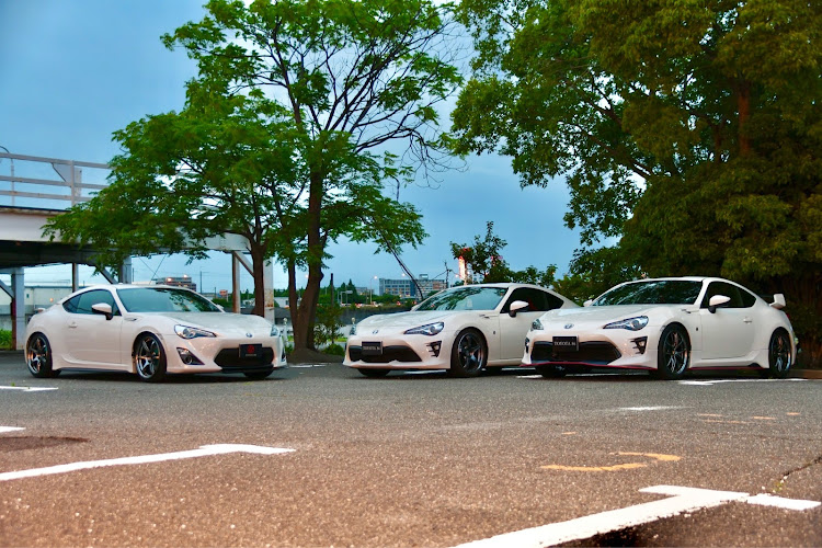 86の86・撮影会・ADVAN Racing TC4に関するカスタム事例の投稿画像1枚目