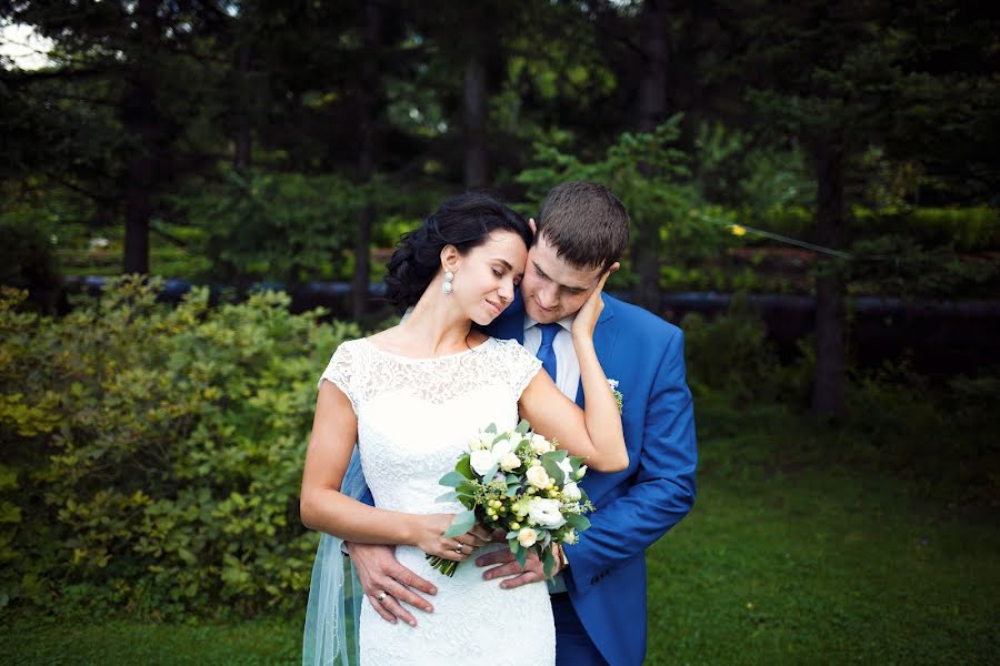 Fotógrafo de casamento Natasha Rezcova (natareztcova). Foto de 9 de setembro 2015