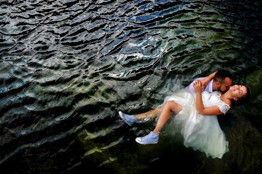 Fotógrafo de casamento Marius Stoica (mariusstoica). Foto de 22 de fevereiro 2021