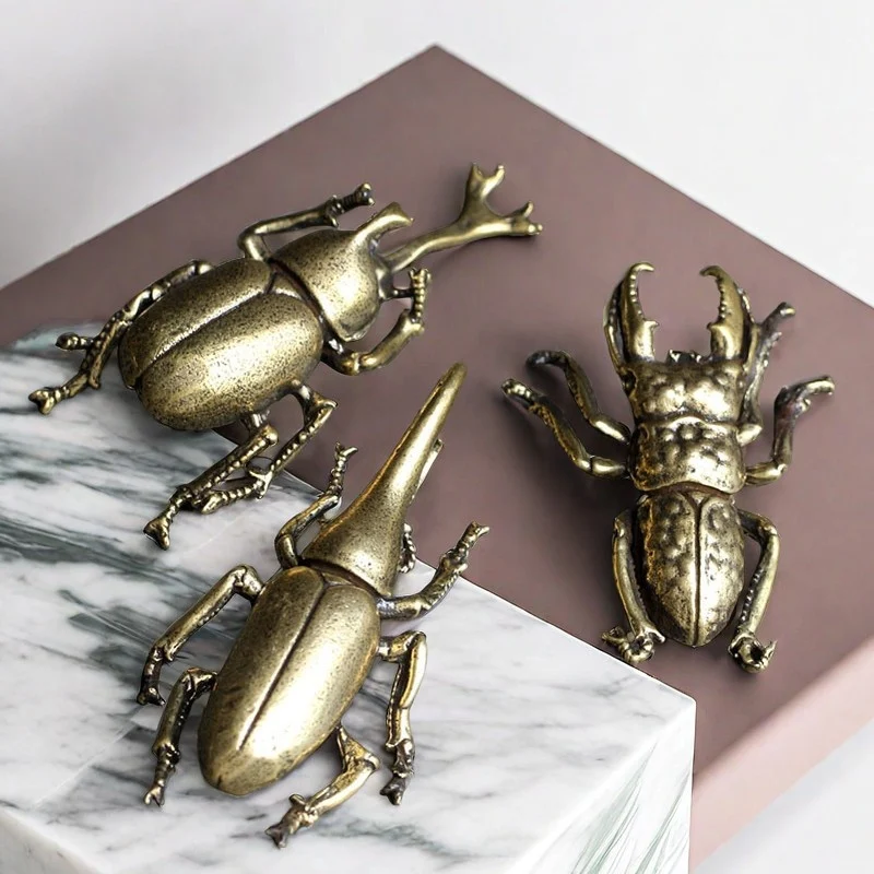 Desktop Small Ornaments Insect Ornament Crafts Playing With Hands Unique and adorable decorations for home or office Per
