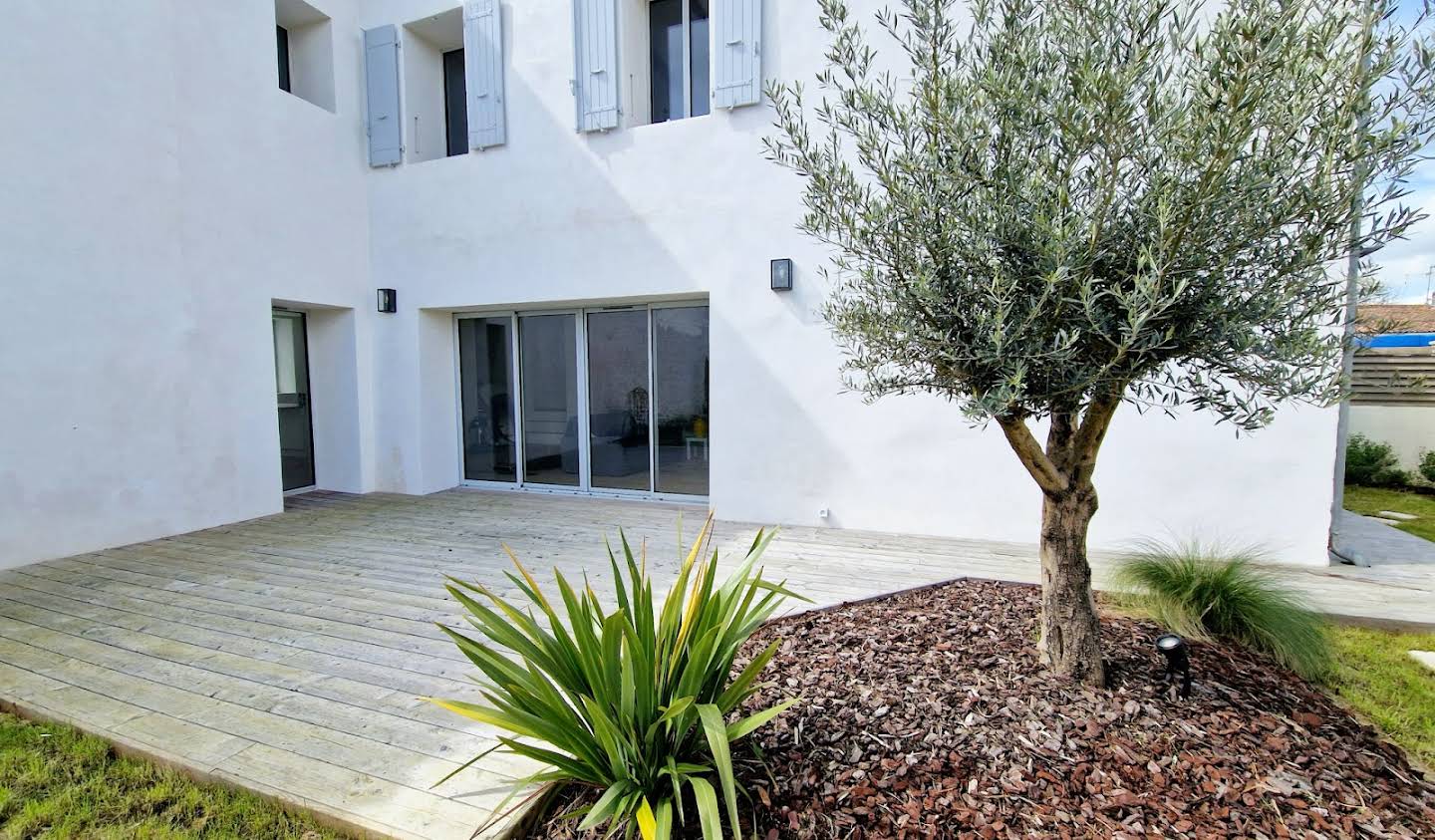 Maison avec terrasse La Rochelle