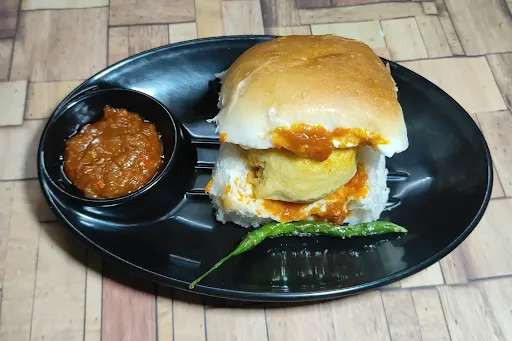 Schezwan Vada Pav