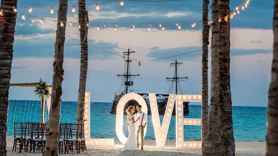 Fotografo di matrimoni Csaba Vámos (csabavamos). Foto del 12 giugno 2018