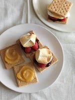 Lemon Raspberry S'mores was pinched from <a href="https://www.foodnetwork.com/recipes/food-network-kitchen/lemon-raspberry-smores-recipe-2108295" target="_blank" rel="noopener">www.foodnetwork.com.</a>